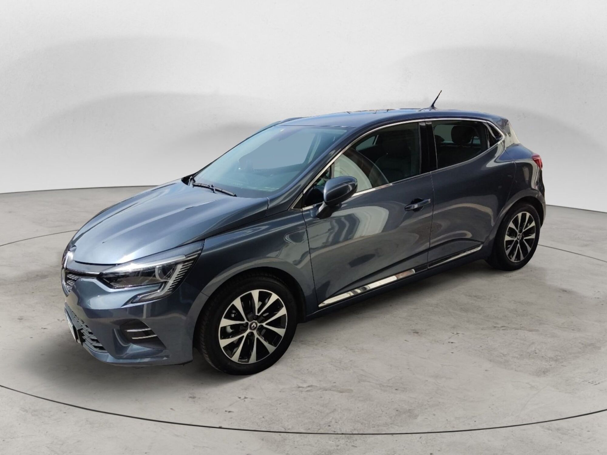 Renault Clio Full Hybrid E-Tech 140 CV 5 porte Intens  del 2021 usata a Palestrina