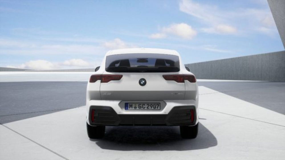 BMW X2 nuova a Modena (5)