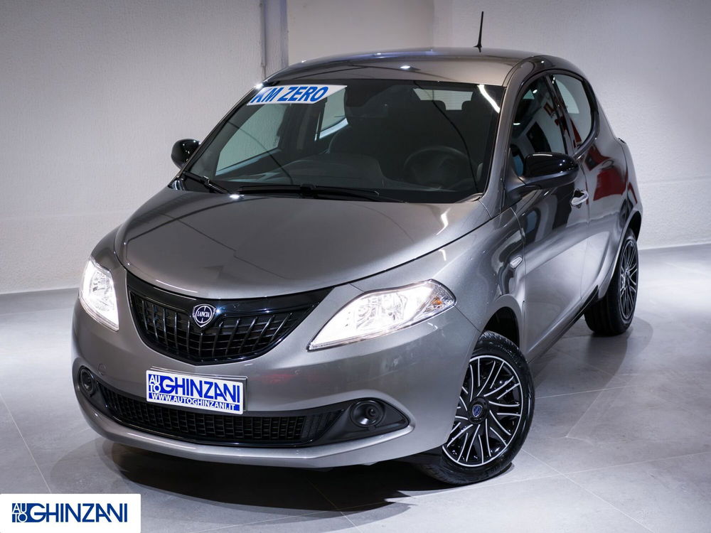 Lancia Ypsilon nuova a Bergamo (2)