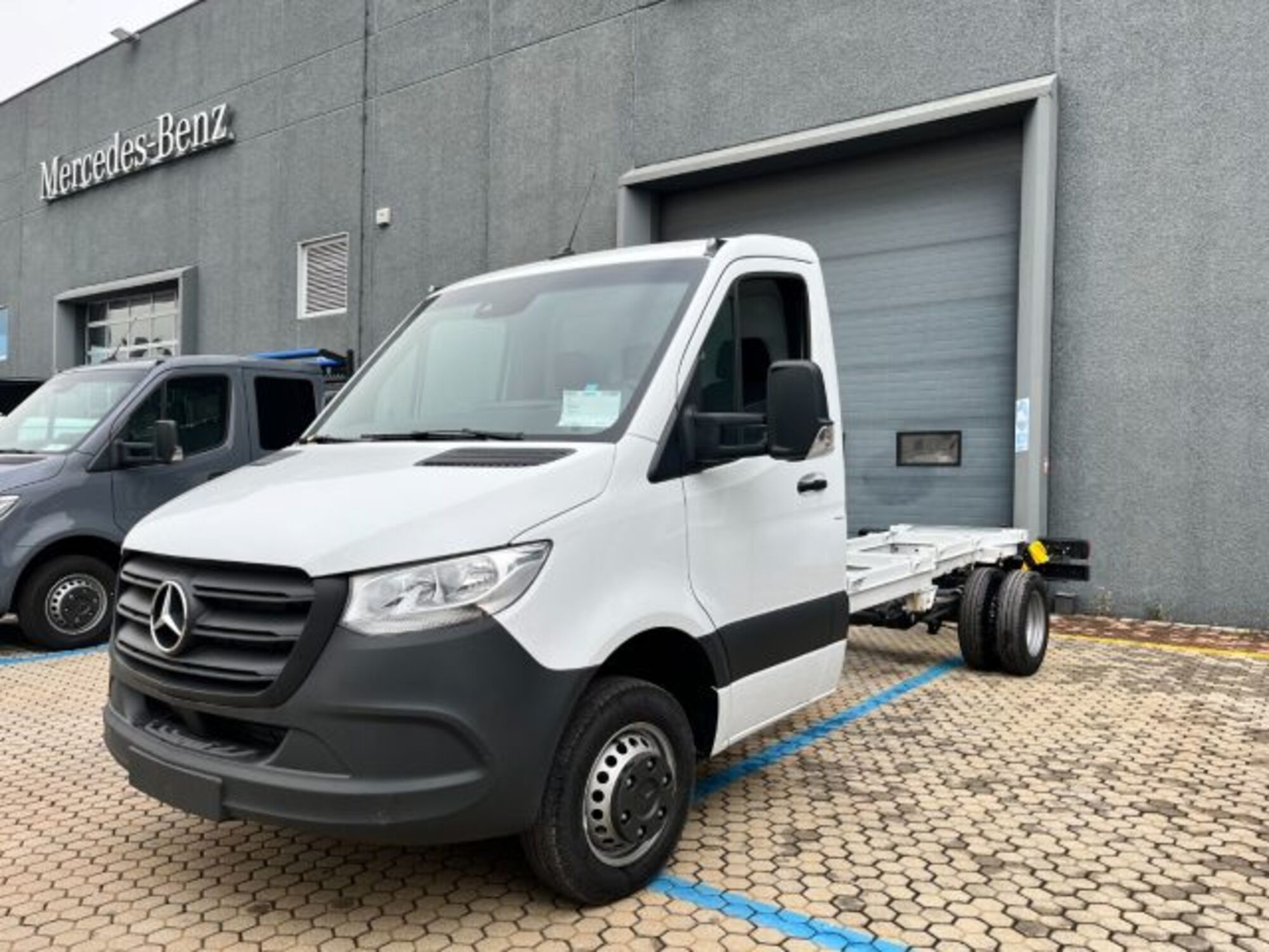 Mercedes-Benz Sprinter T37/35 417 CDI RWD RG Cabinato nuova a Filago