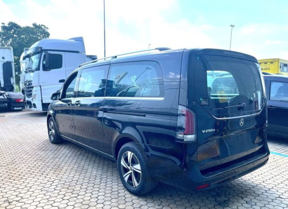 Mercedes-Benz Classe V nuova a Bergamo (4)