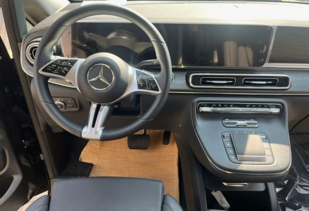 Mercedes-Benz Classe V nuova a Bergamo (9)