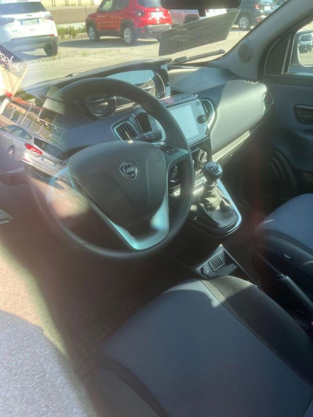 Lancia Ypsilon usata a Perugia (5)