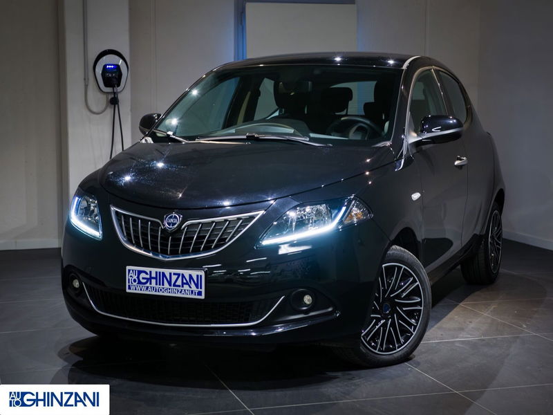 Lancia Ypsilon 1.0 FireFly 5 porte S&amp;S Hybrid Ecochic A. Ferretti nuova a Calusco d&#039;Adda