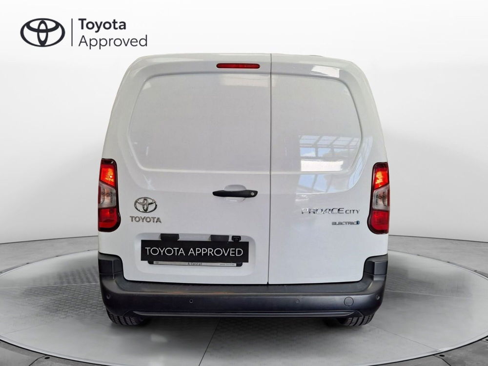 Toyota Proace City Electric usata a Roma (4)