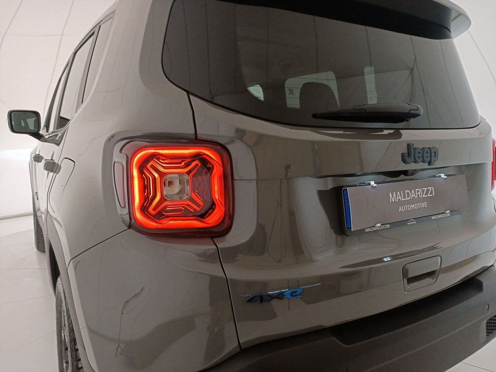 Jeep Renegade usata a Bari (12)