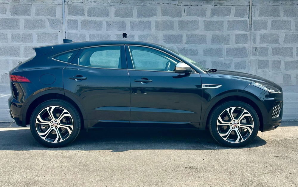 Jaguar E-Pace usata a Bari (6)