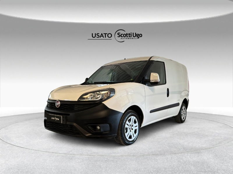 Fiat Dobl&ograve; Furgone 1.6 MJT 105CV PC-TN Cargo Lamierato SX E5+  del 2019 usata a Castelfiorentino