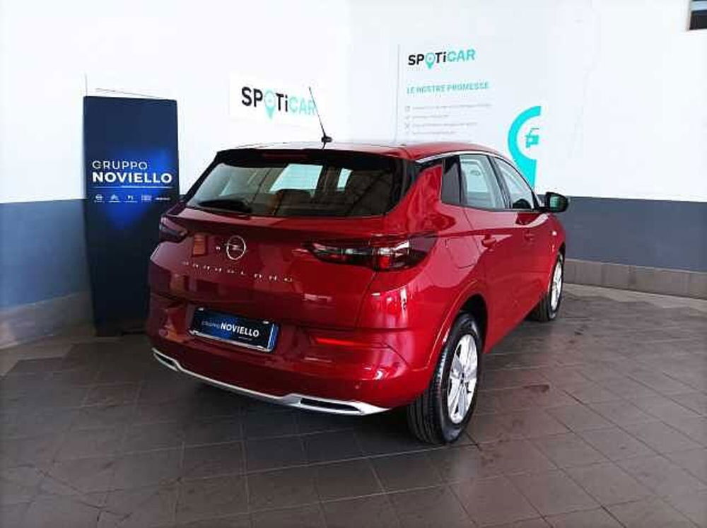 Opel Grandland nuova a Salerno (4)