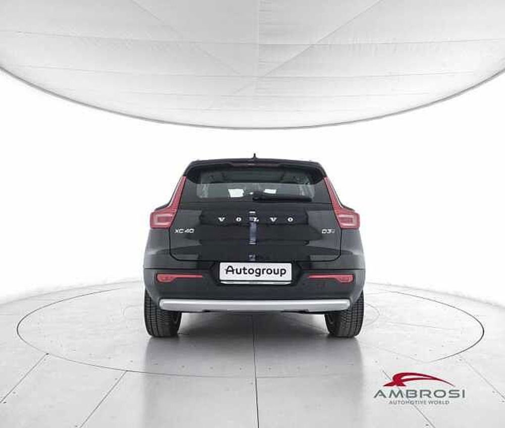 Volvo XC40 usata a Perugia (6)