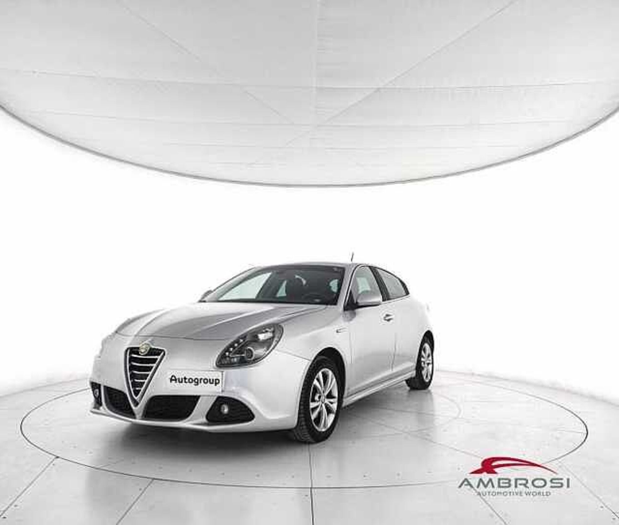 Alfa Romeo Giulietta 1.6 JTDm-2 Distinctive del 2012 usata a Viterbo