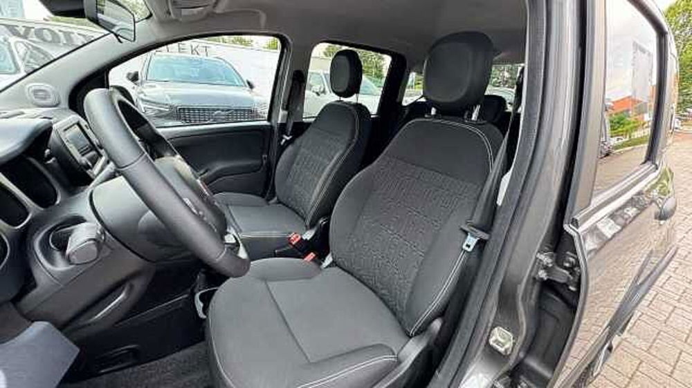 Fiat Panda Cross usata a Milano (11)