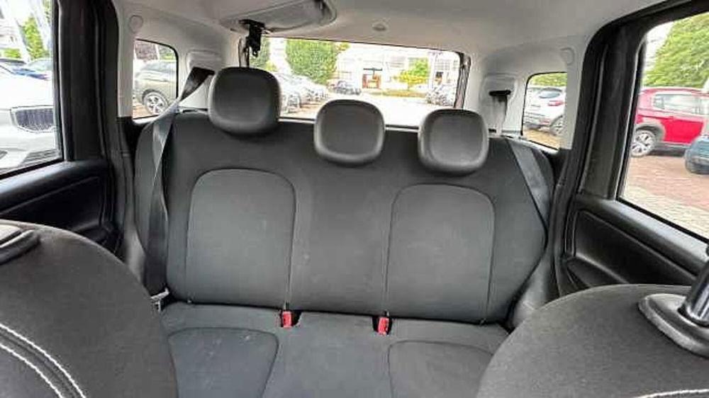 Fiat Panda Cross usata a Milano (12)