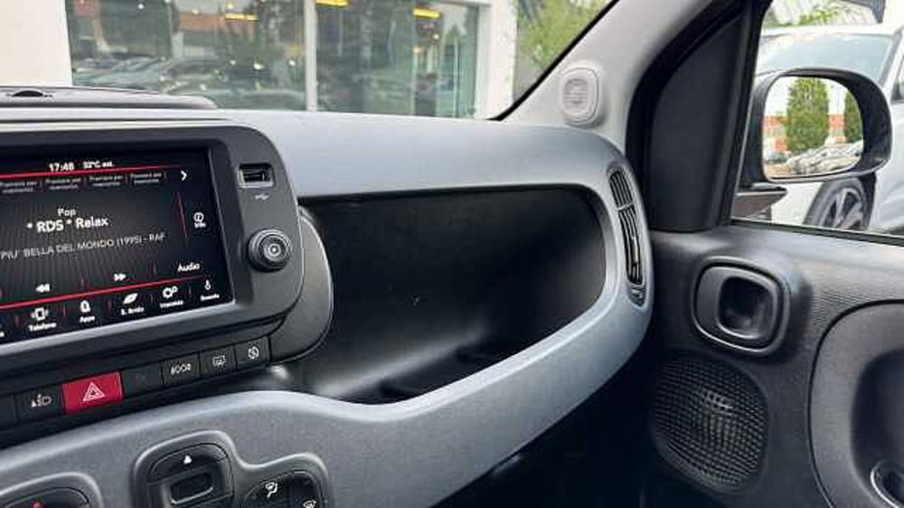 Fiat Panda Cross usata a Milano (17)