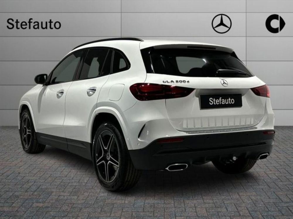 Mercedes-Benz GLA SUV nuova a Bologna (5)