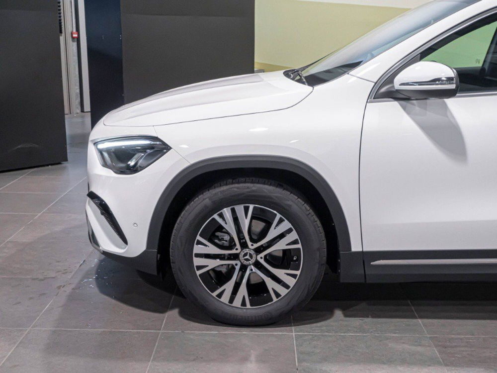 Mercedes-Benz GLA SUV nuova a Ancona (4)