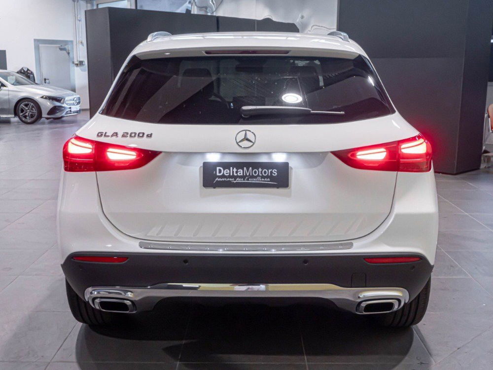 Mercedes-Benz GLA SUV nuova a Ancona (7)