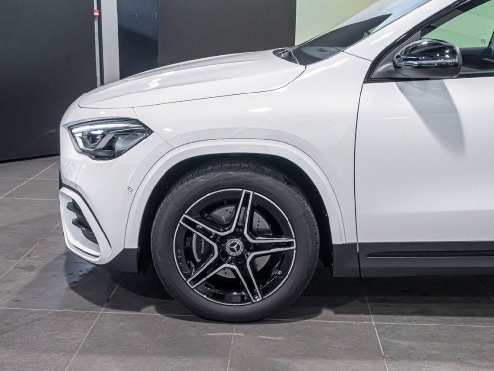 Mercedes-Benz GLA SUV nuova a Ancona (4)