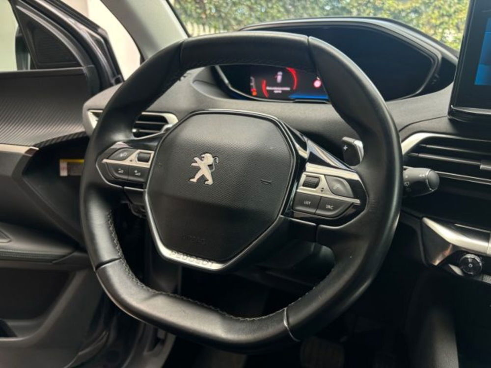 Peugeot 3008 usata a Napoli (15)