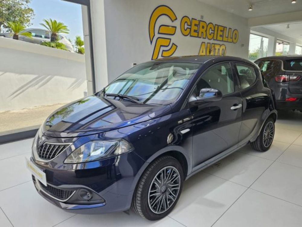 Lancia Ypsilon usata a Napoli (3)