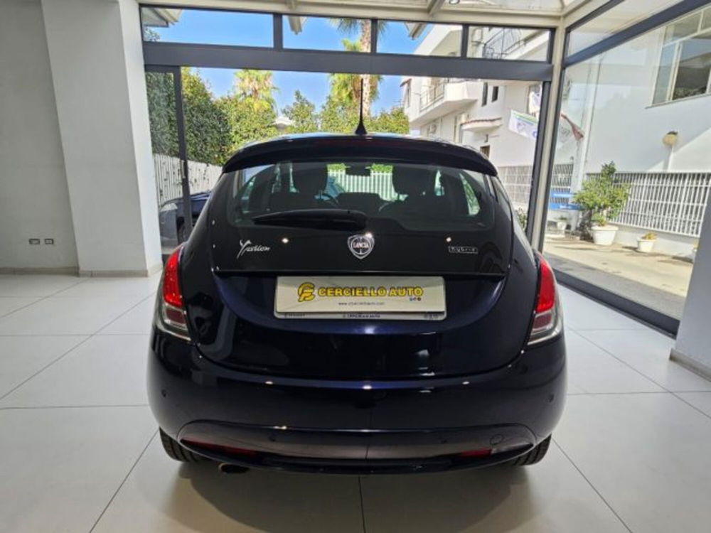 Lancia Ypsilon usata a Napoli (6)