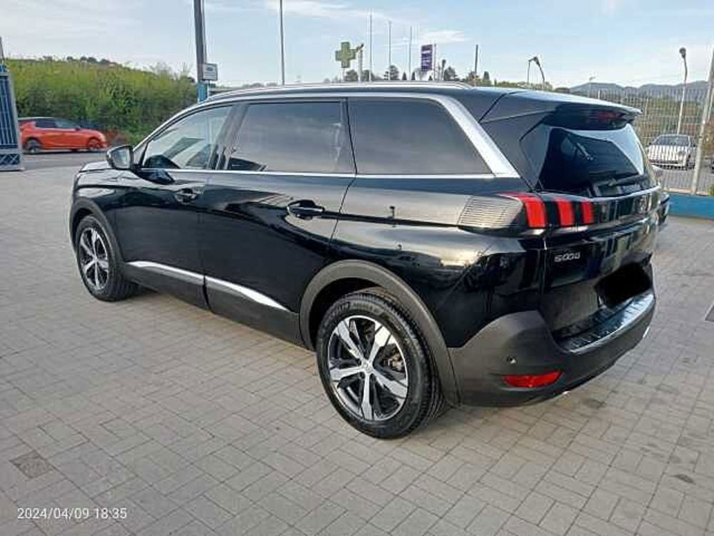 Peugeot 5008 usata a Roma (3)