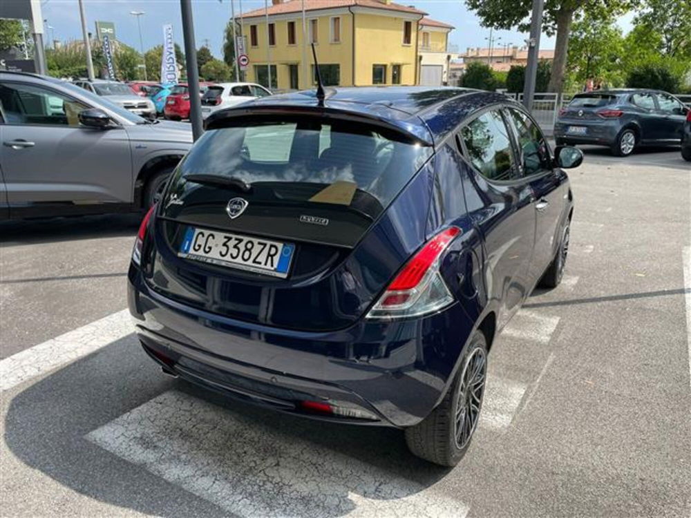 Lancia Ypsilon usata a Treviso (3)