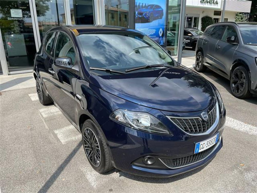 Lancia Ypsilon usata a Treviso (4)