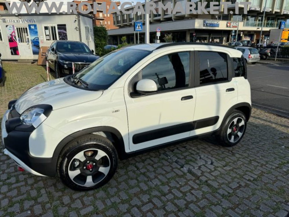 Fiat Panda Cross nuova a Roma (3)