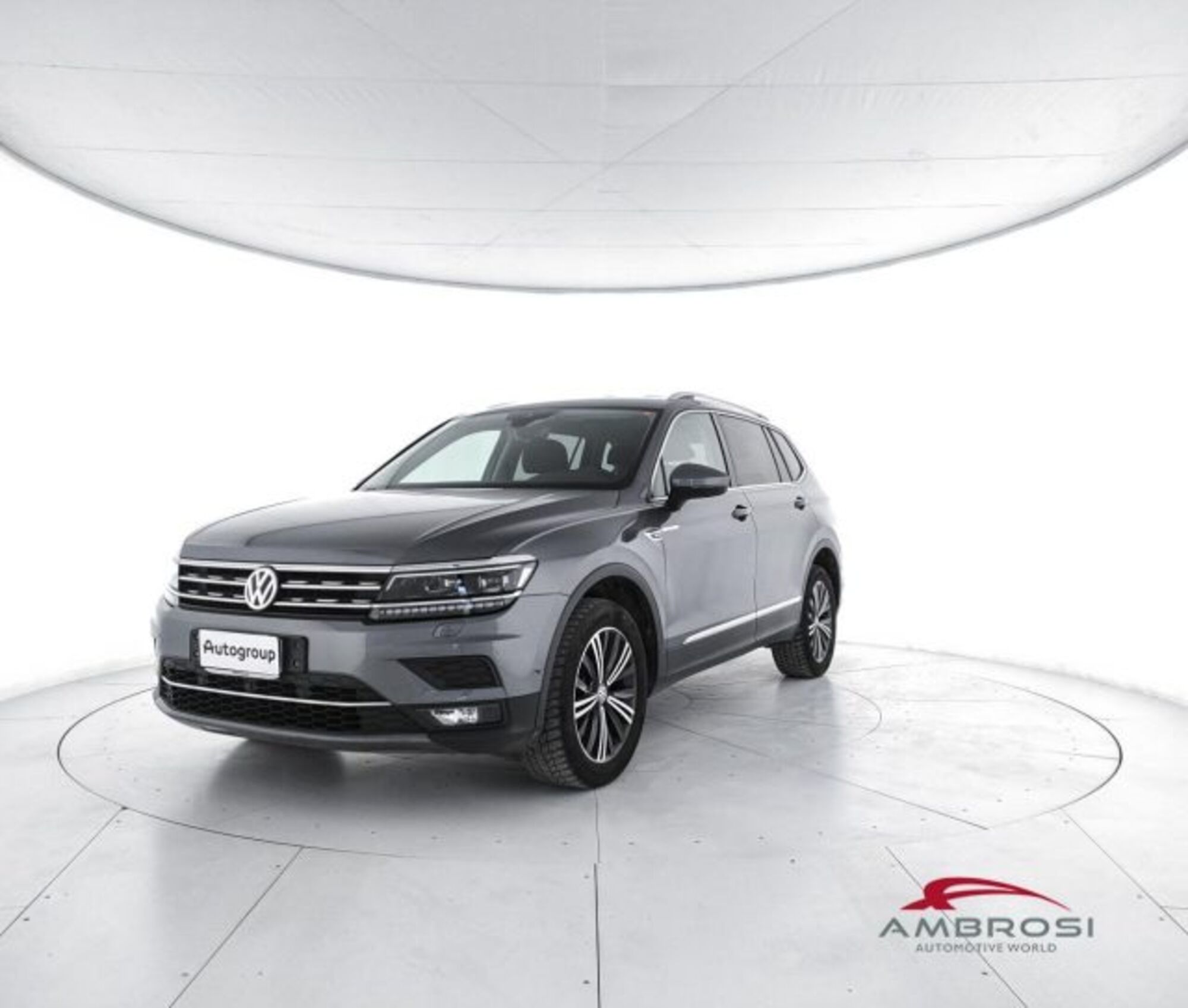 Volkswagen Tiguan Allspace 2.0 tdi Life 150cv dsg del 2019 usata a Corciano