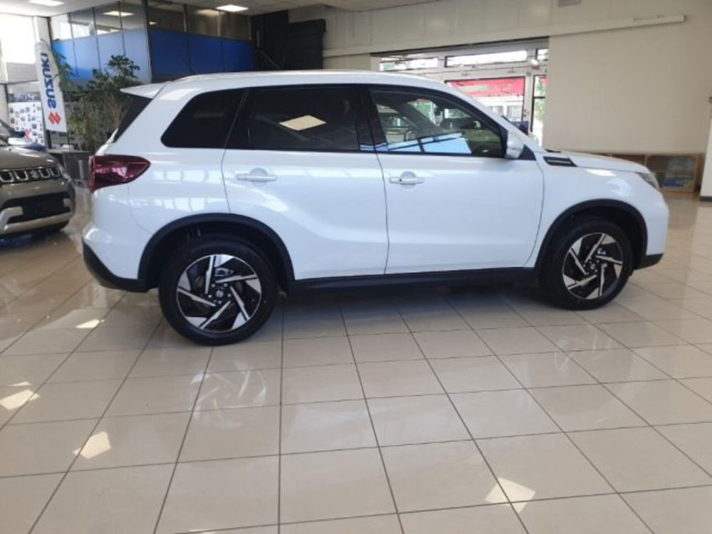 Suzuki Vitara nuova a Reggio Emilia (6)