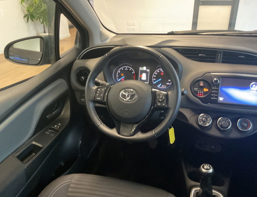 Toyota Yaris usata a Salerno (17)