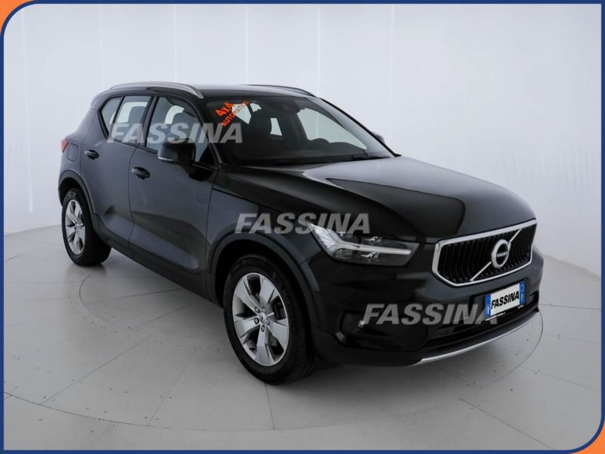 Volvo XC40 T4 AWD Geartronic Momentum  del 2019 usata a Milano