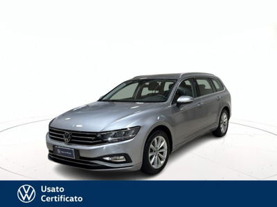 Volkswagen Passat Variant 2.0 TDI DSG Business BlueMotion Tech  del 2023 usata a Arzignano