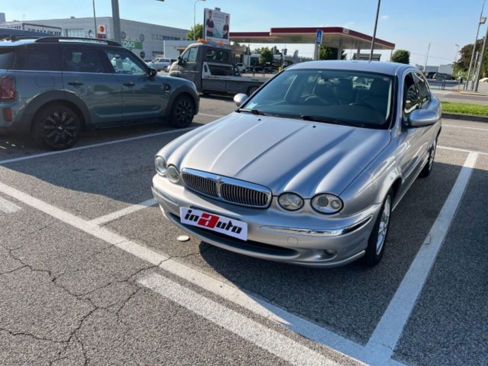 Jaguar X-Type usata a Verona