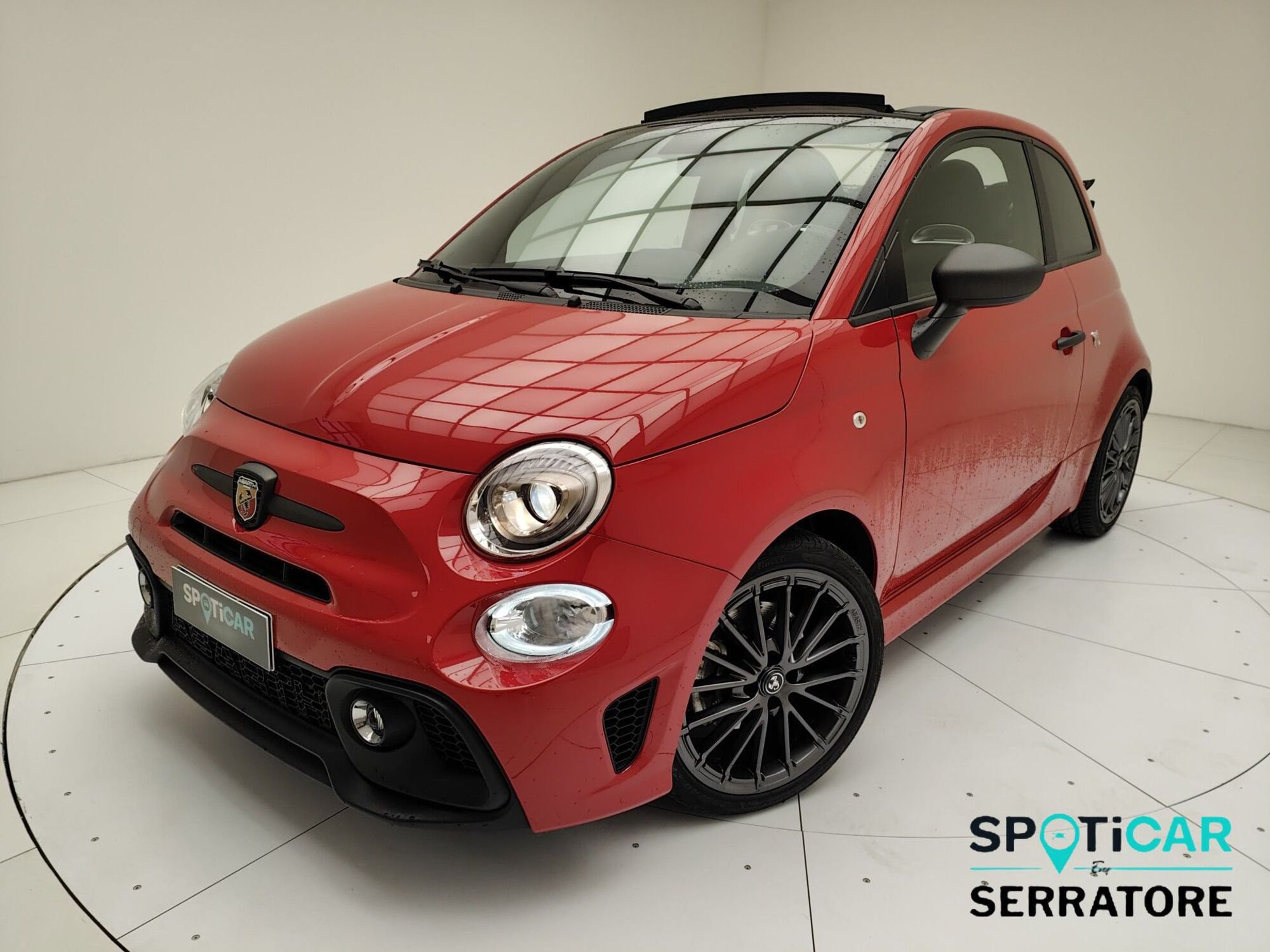 Abarth 595 Cabrio 1.4 t-jet 165cv del 2023 usata a Erba