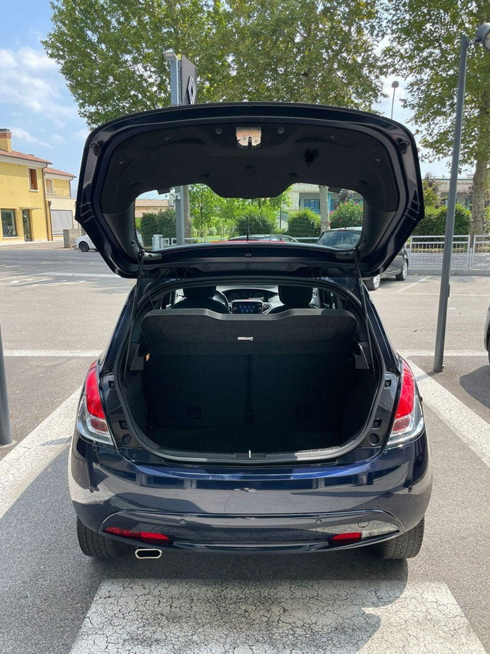 Lancia Ypsilon usata a Treviso (5)