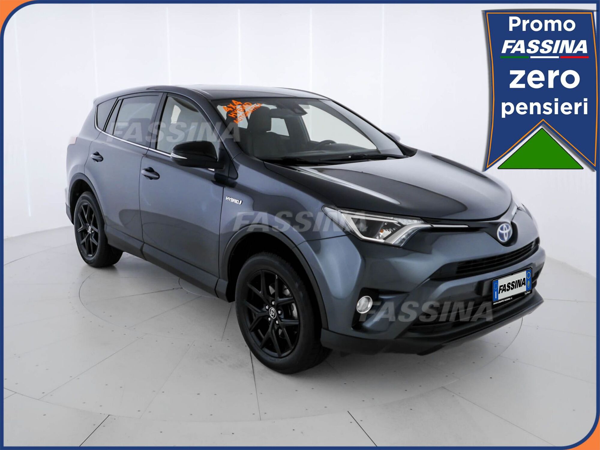 Toyota Rav4 Hybrid 4WD Lounge  del 2018 usata a Milano