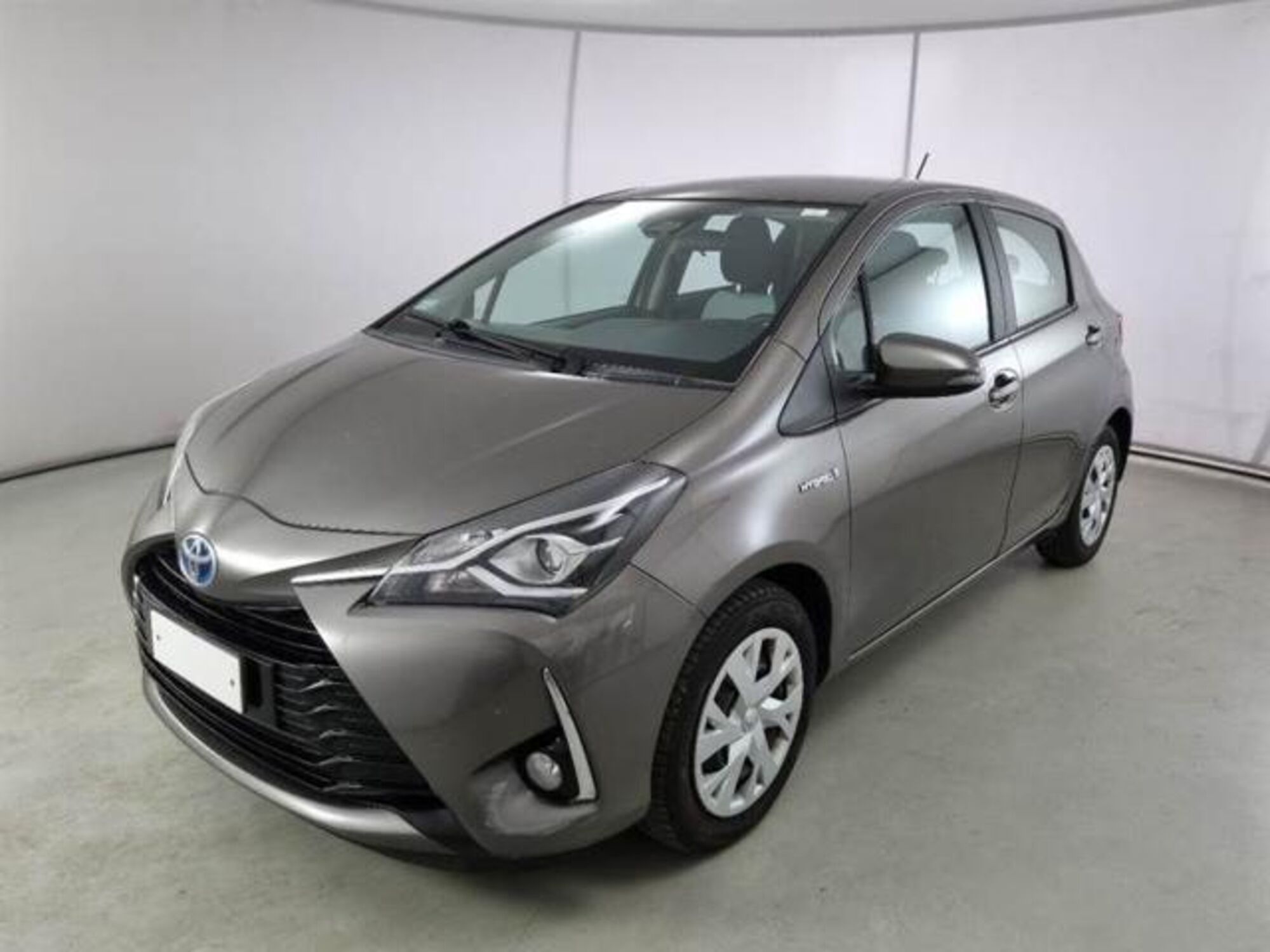 Toyota Yaris 1.5 Hybrid 5 porte Cool  del 2019 usata a Parma