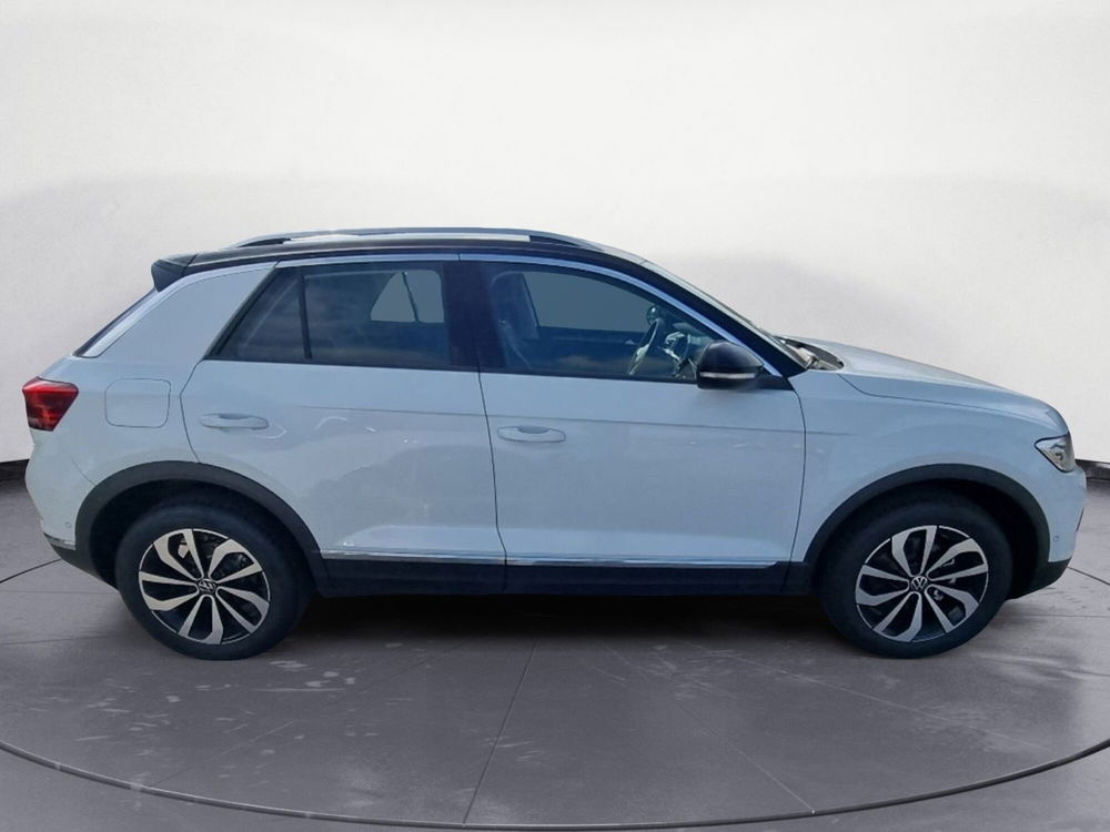 Volkswagen T-Roc nuova a Potenza (5)