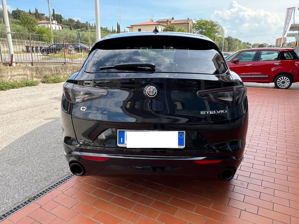 Alfa Romeo Stelvio usata a Arezzo (5)