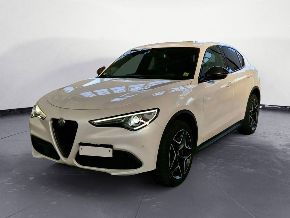 Alfa Romeo Stelvio usata a Salerno