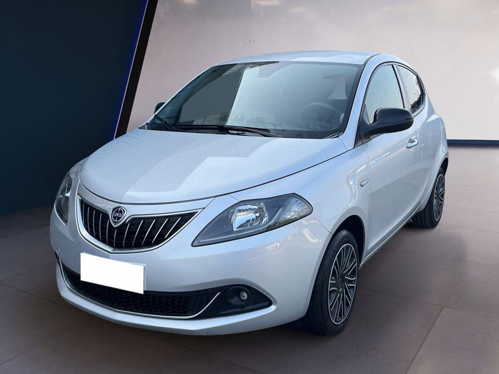 Lancia Ypsilon usata a Torino (2)