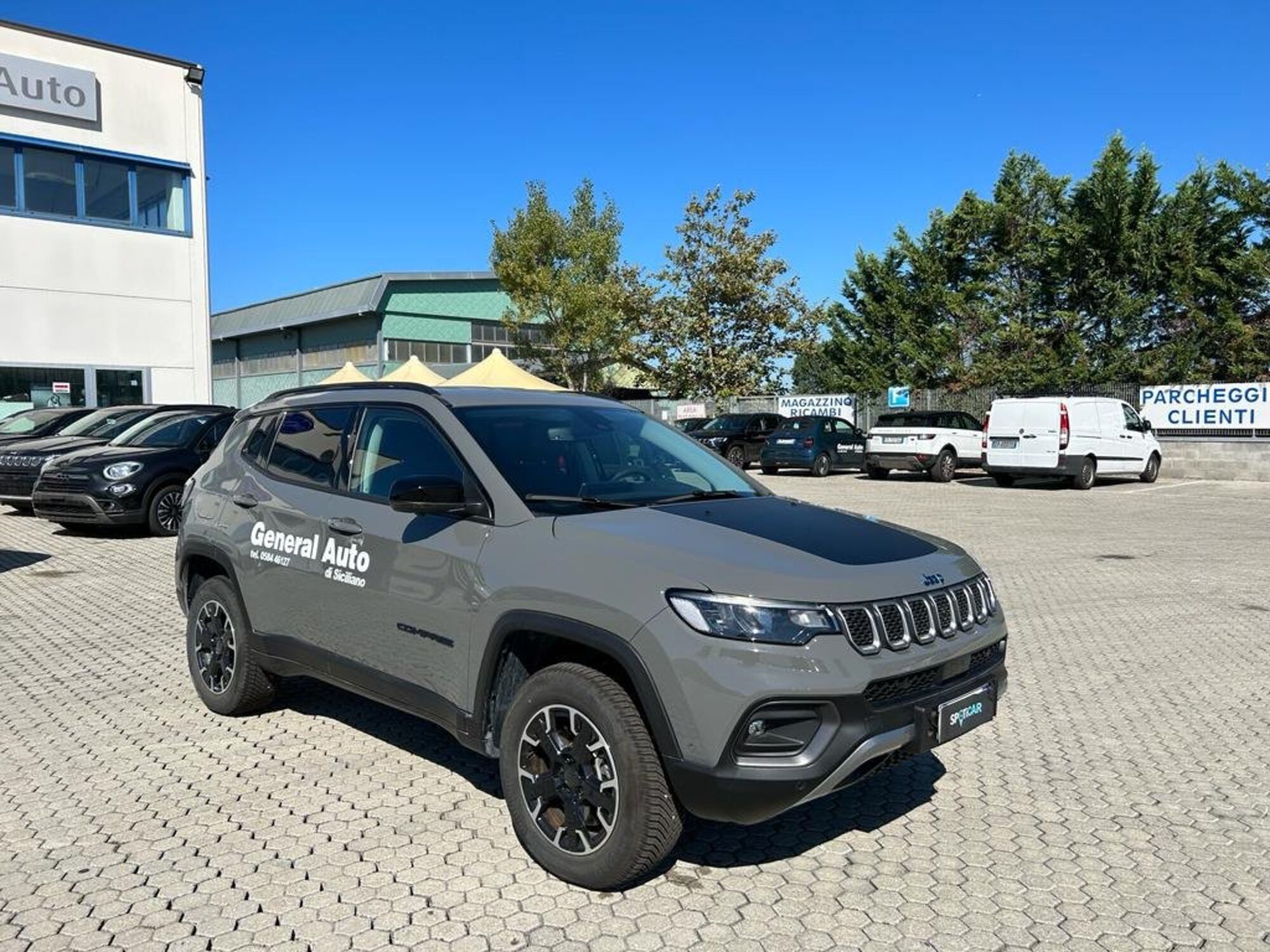 Jeep Compass 1.3 turbo t4 phev Overland 4xe auto del 2023 usata a Massarosa