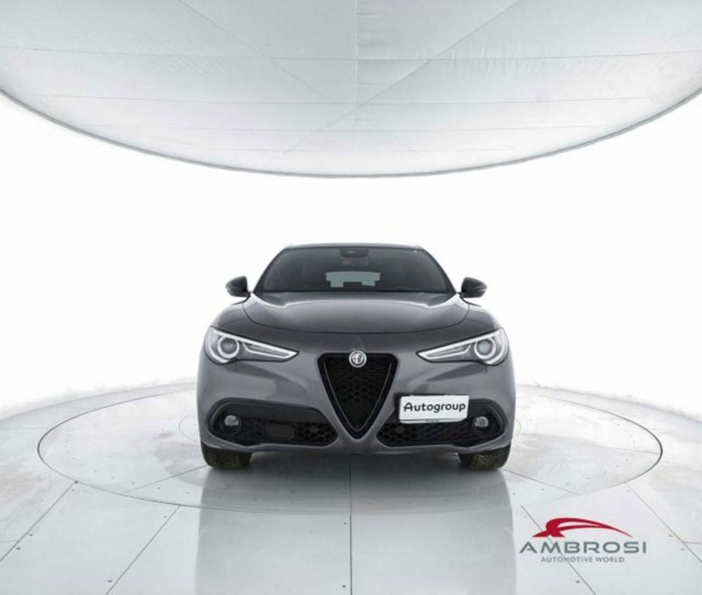 Alfa Romeo Stelvio usata a Perugia (5)