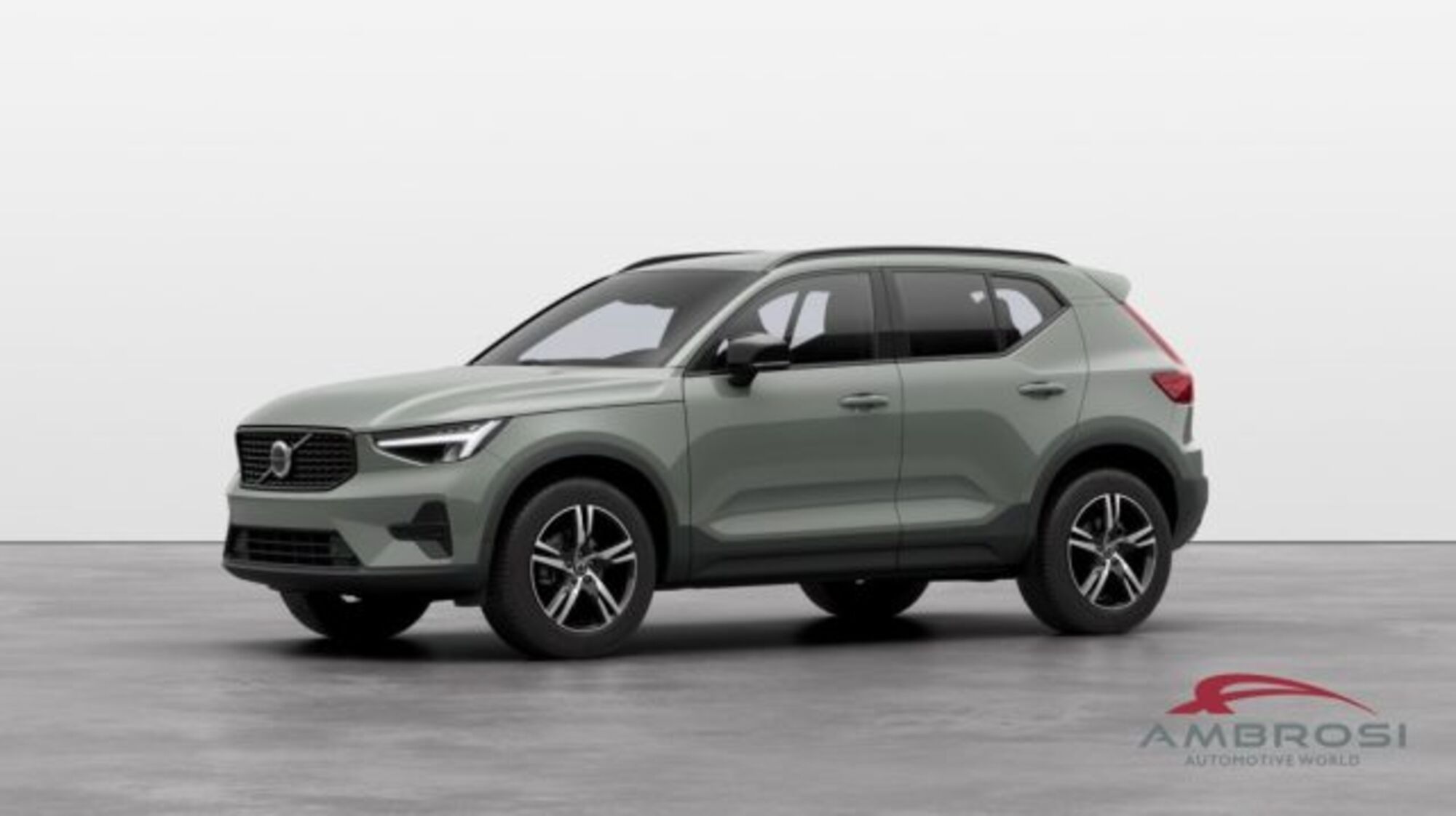 Volvo XC40 B3 automatico Plus Dark  nuova a Corciano