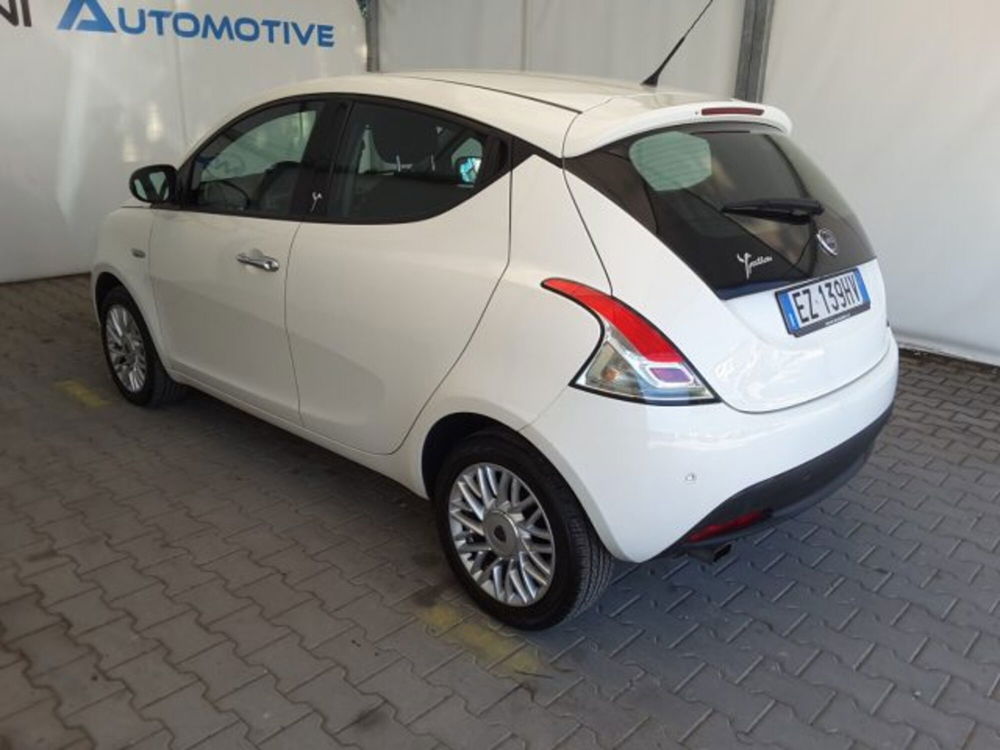 Lancia Ypsilon usata a Firenze (11)