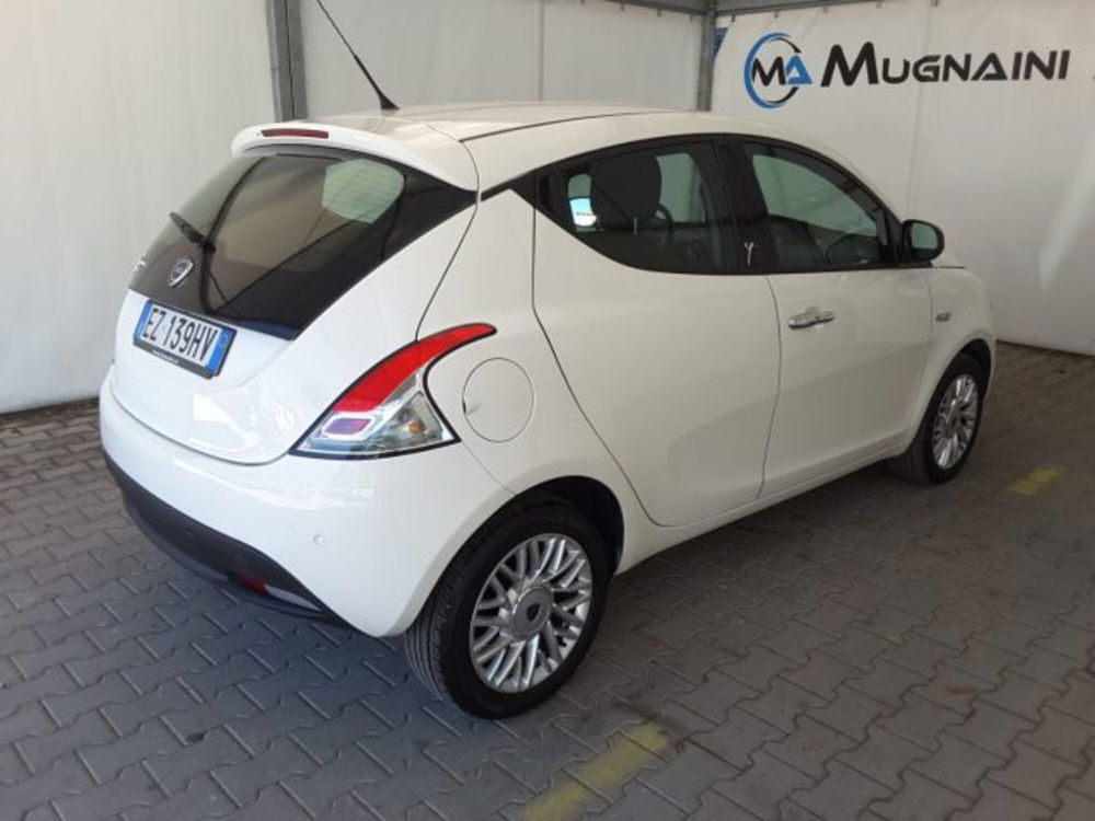 Lancia Ypsilon usata a Firenze (13)