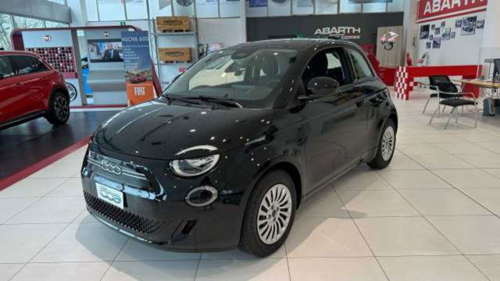 Fiat 500e nuova a Milano