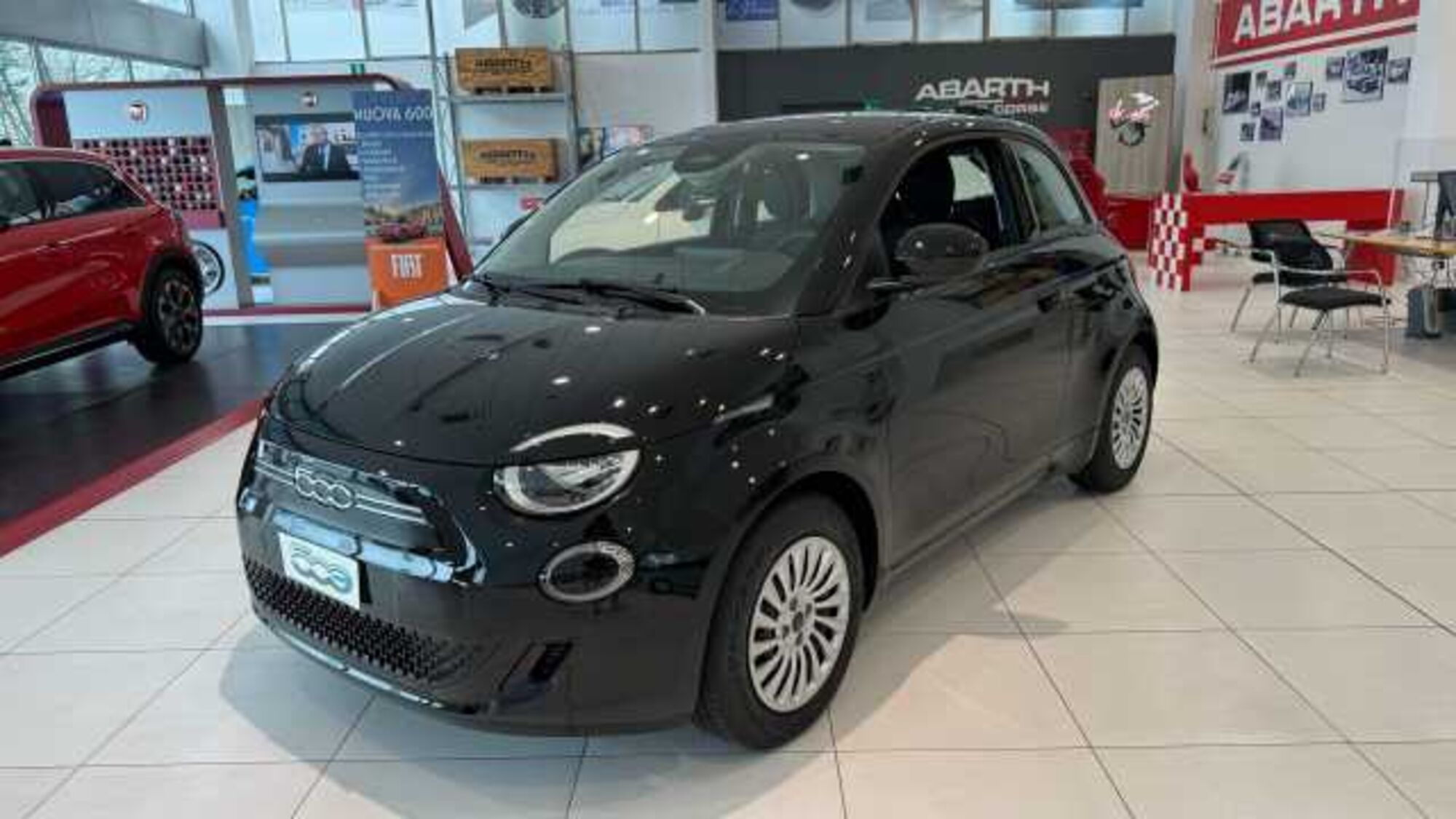 Fiat 500e Passion Berlina 42 kWh nuova a Legnano